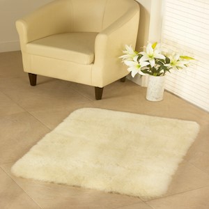 Luxurious Wool Rug's Natural Oblong
